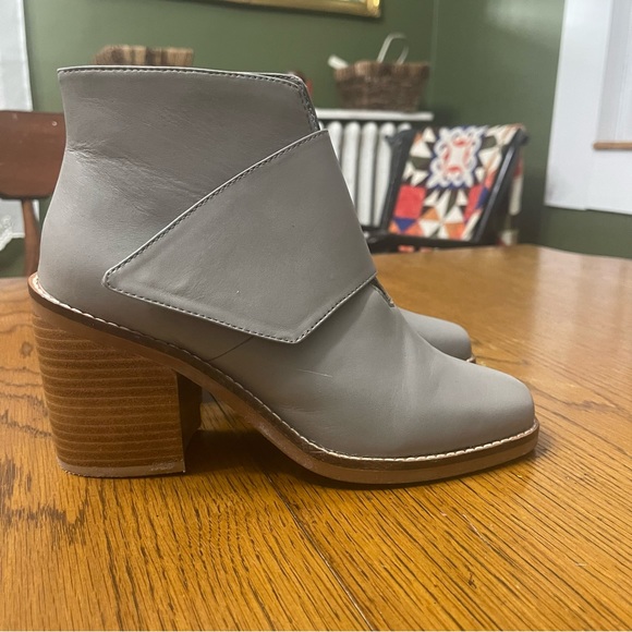 Shellys  London grey Alizia Anthropologie booties 8.5 - Picture 4 of 15